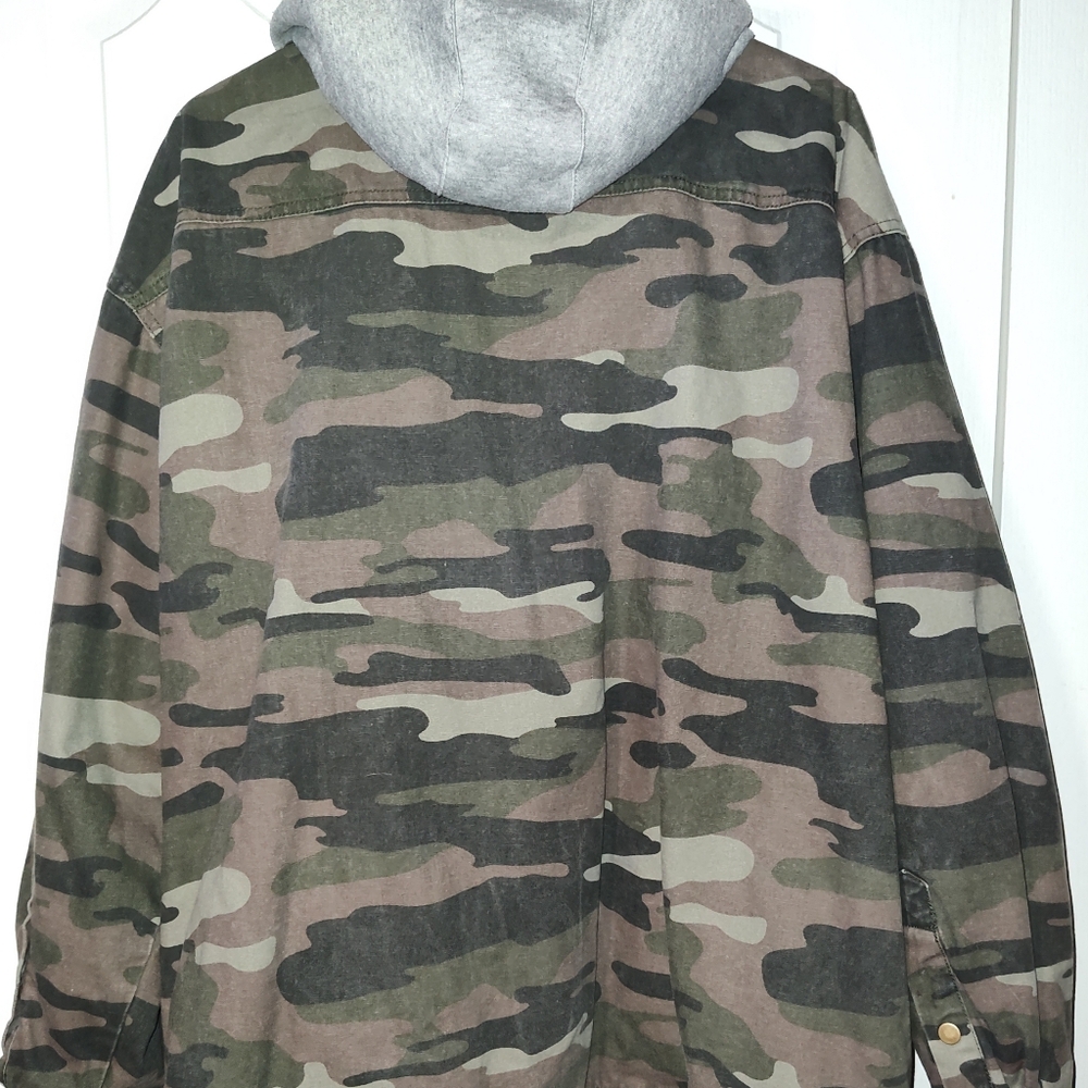 Camouflage Hooded Men's XL Jacket - Picture 7 of 12